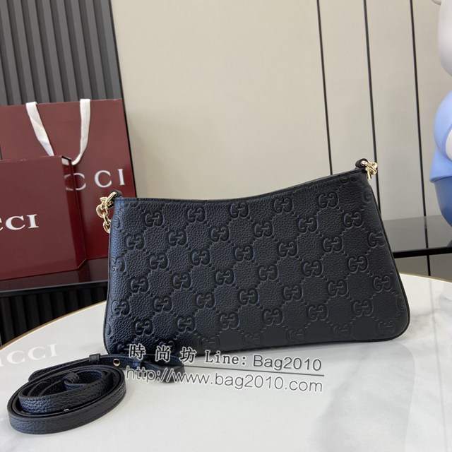 Gucci專櫃古馳最新款Emblem系列小號肩背包鏈條斜挎包 jh2065型號：815277